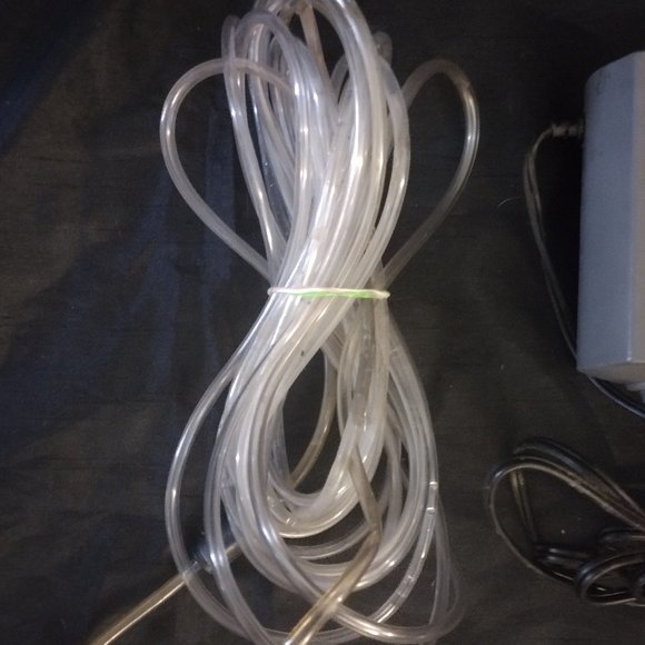 AQUA CULTURE 5-15 Gallon Single Outlet Aquarium Air Pump - Picture 3 of 6